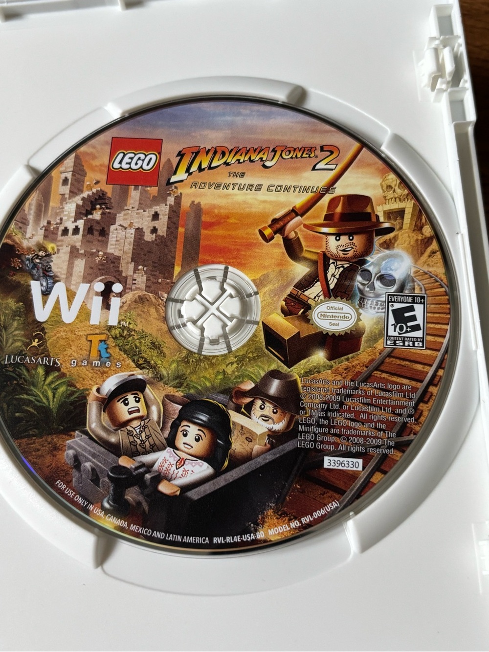 Lego Indiana Jones 2 Wii Video Game - White Case - Picture 4 of 6